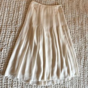 Aritzia Babaton Silk Pleated Skirt, size 0